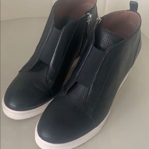 Paolo Felicia Black wedge sneakers
